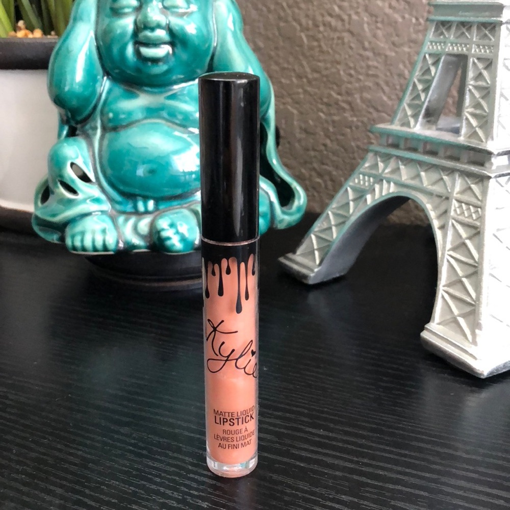 Kylie Cosmetics exposed matte liquid lipstick